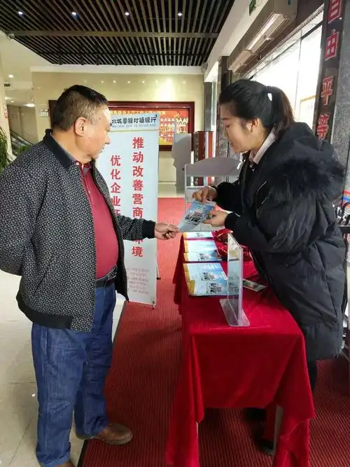 出租商务车坐几个人合适